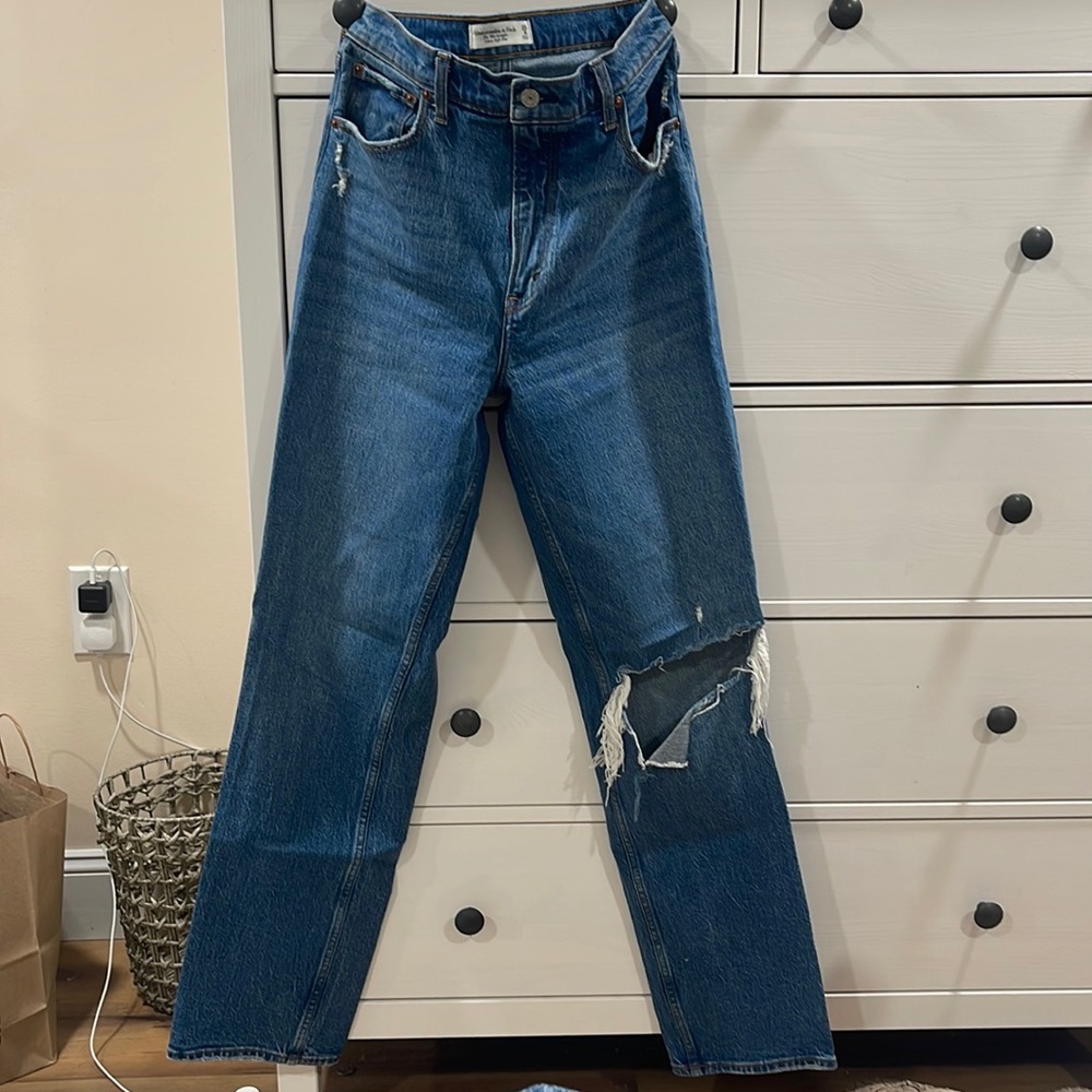 Abercrombie 90s straight ultra high rise